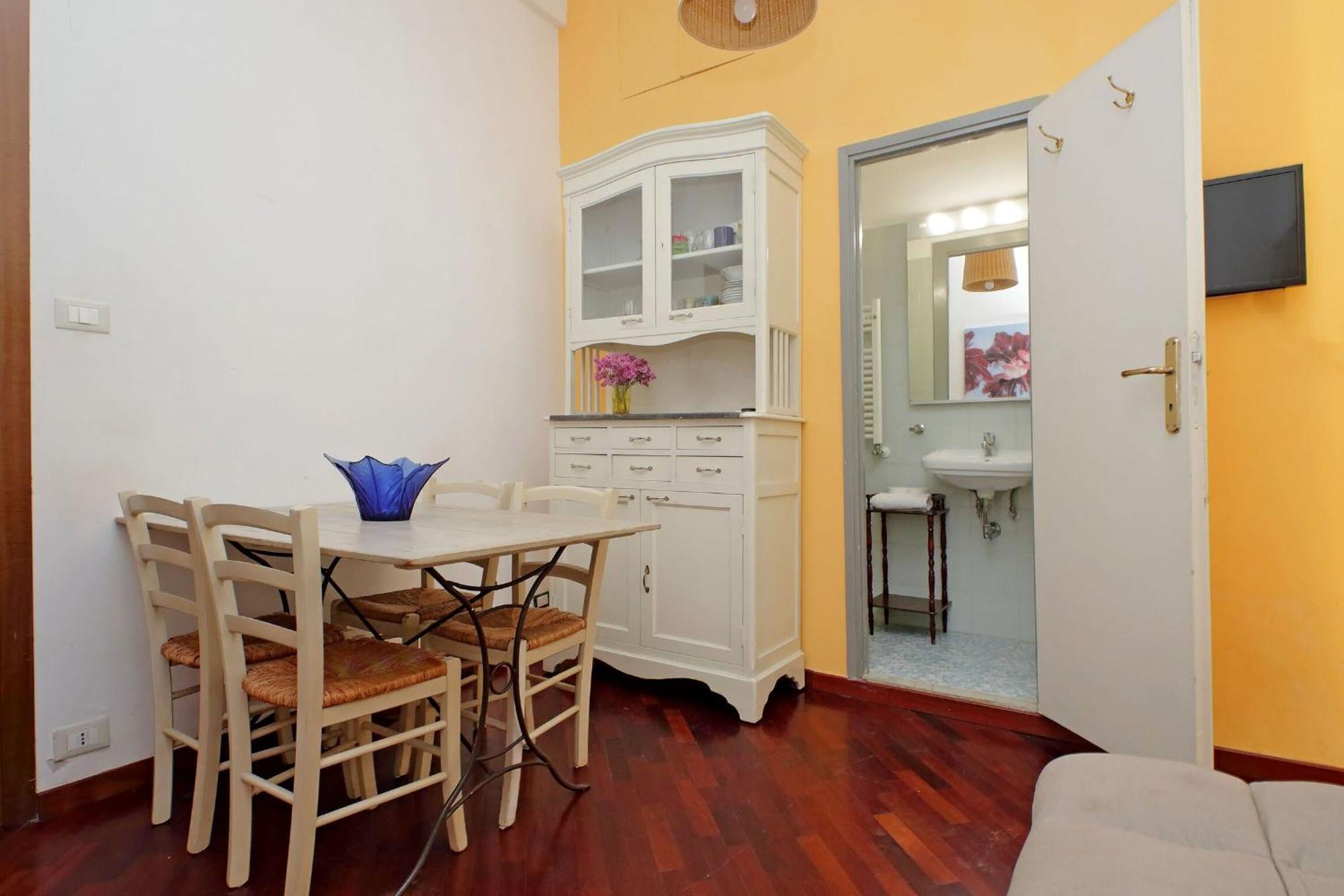 1 Bd With Balcony San Giovanni By Halldis Рим Екстериор снимка
