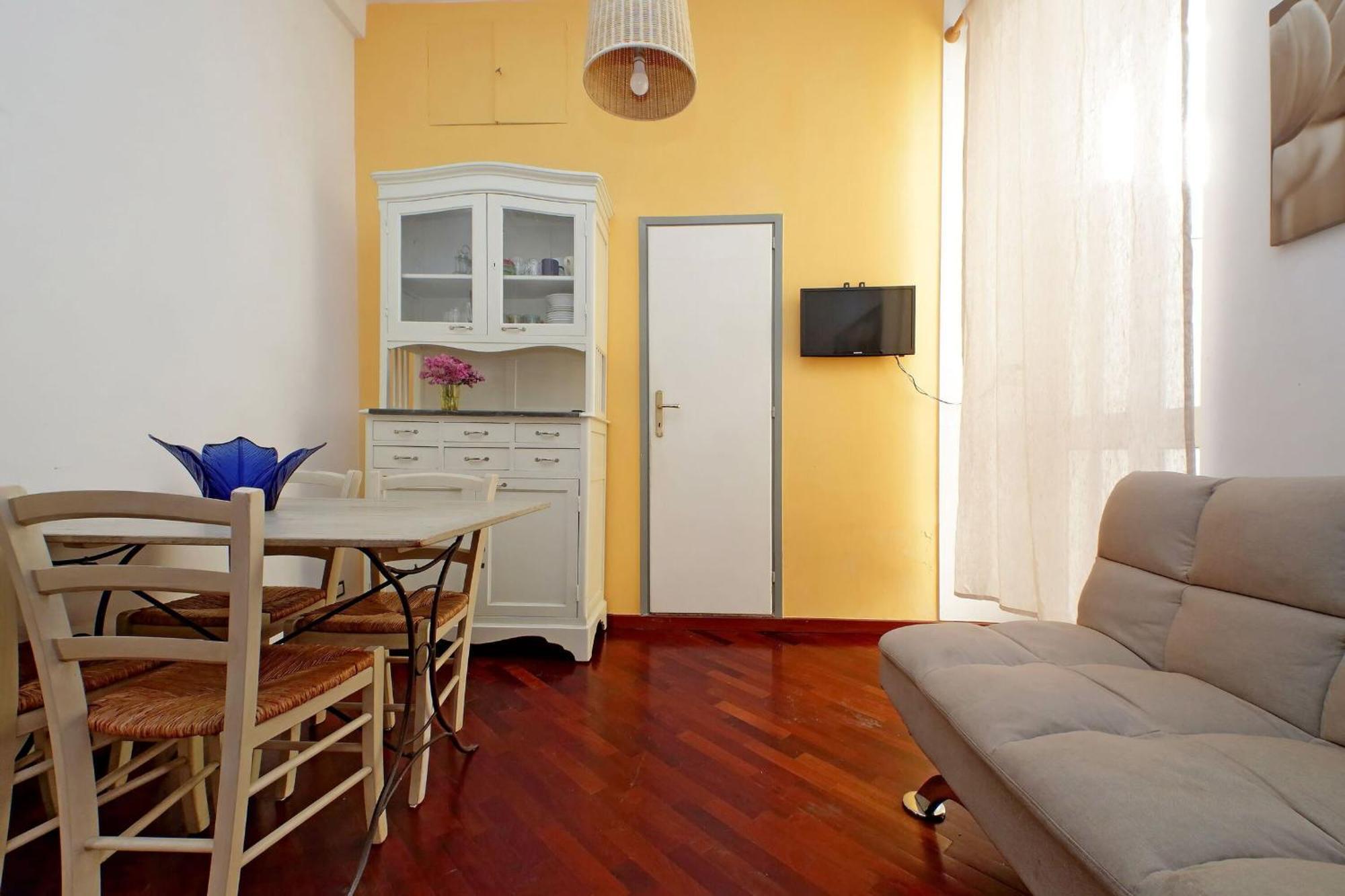 1 Bd With Balcony San Giovanni By Halldis Рим Екстериор снимка
