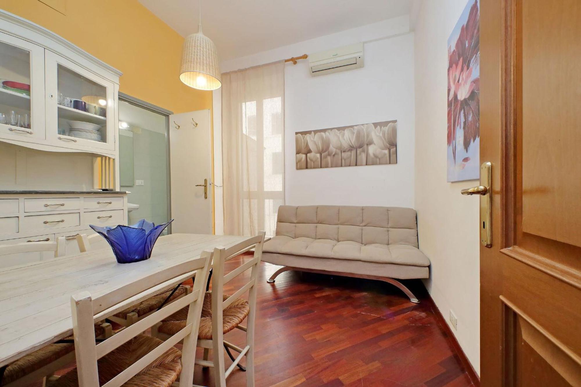 1 Bd With Balcony San Giovanni By Halldis Рим Екстериор снимка