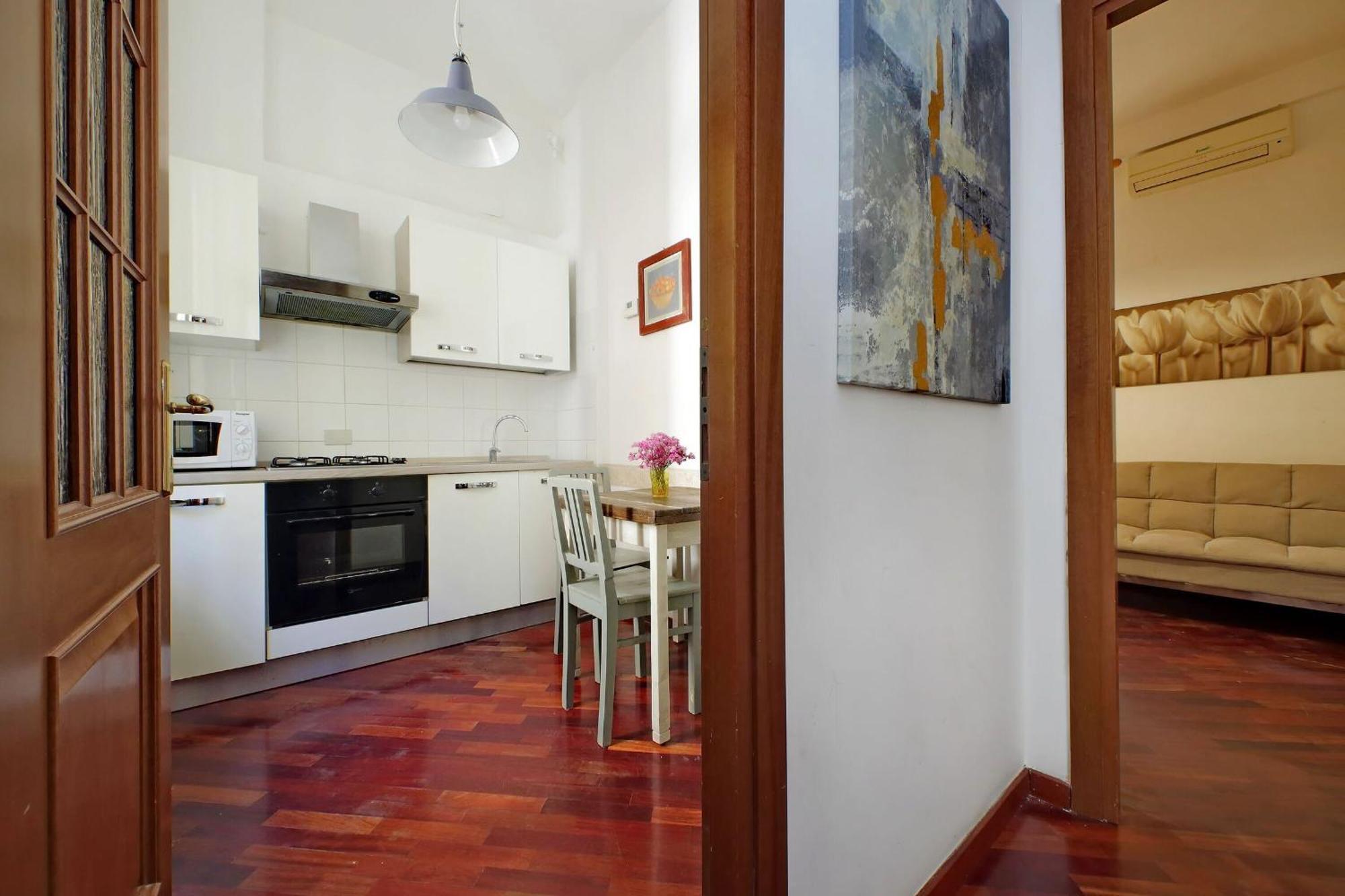 1 Bd With Balcony San Giovanni By Halldis Рим Екстериор снимка