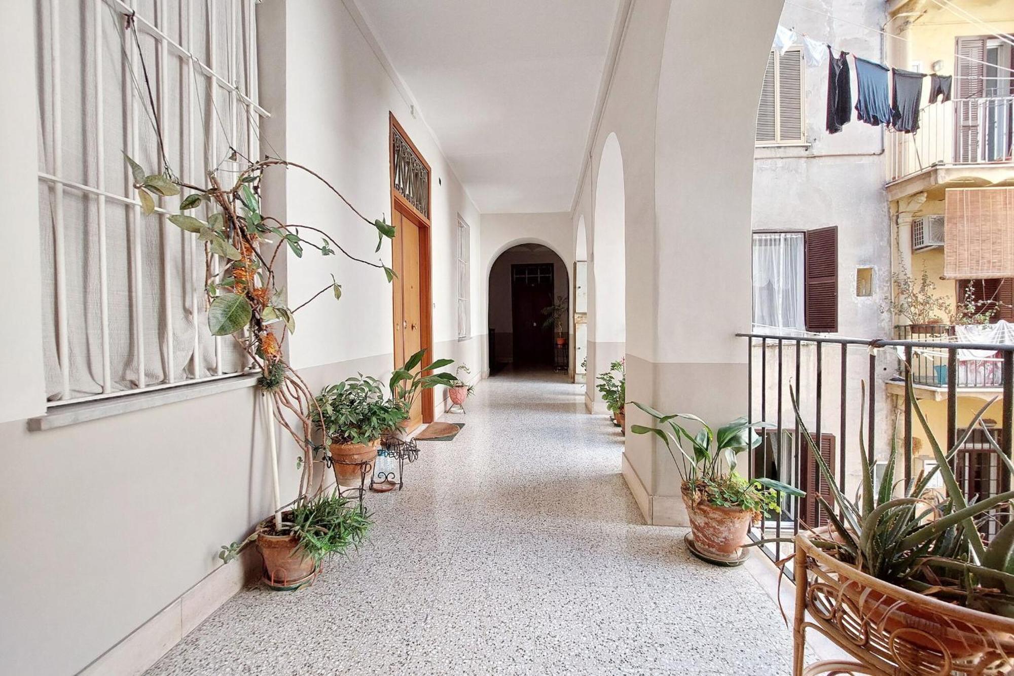 1 Bd With Balcony San Giovanni By Halldis Рим Екстериор снимка